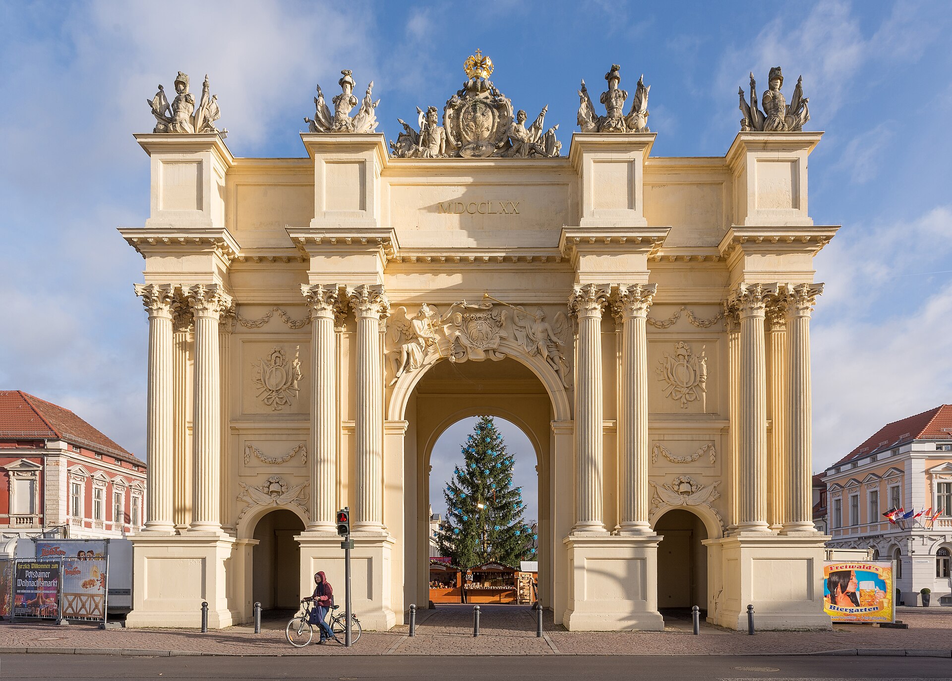 Brandenburger Tor in Potsdam, 2013. Stadtmotiv, nicht Schloss Sanssouci.
