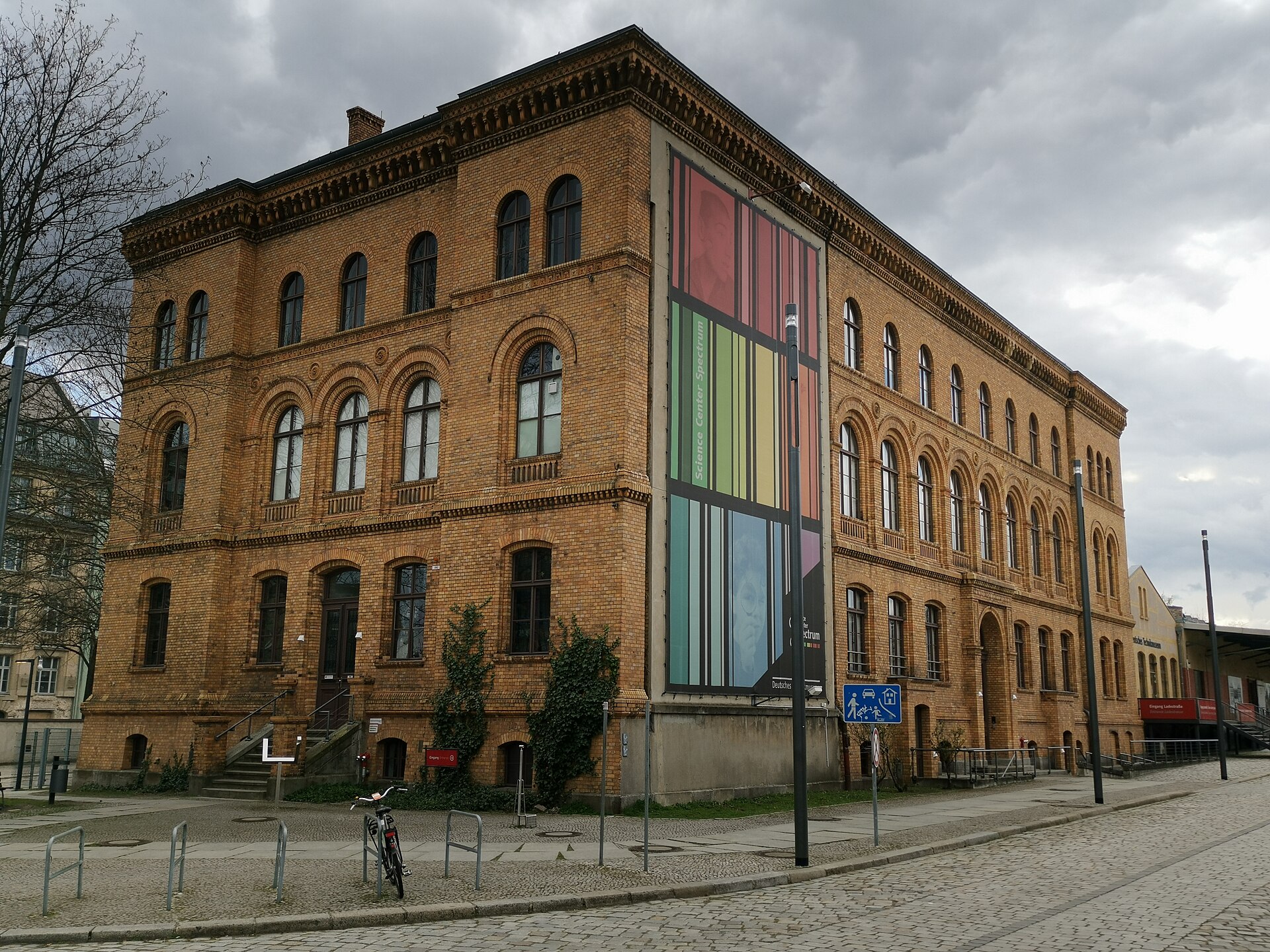 Das Spectrum in Berlin, Außenansicht von 2021.