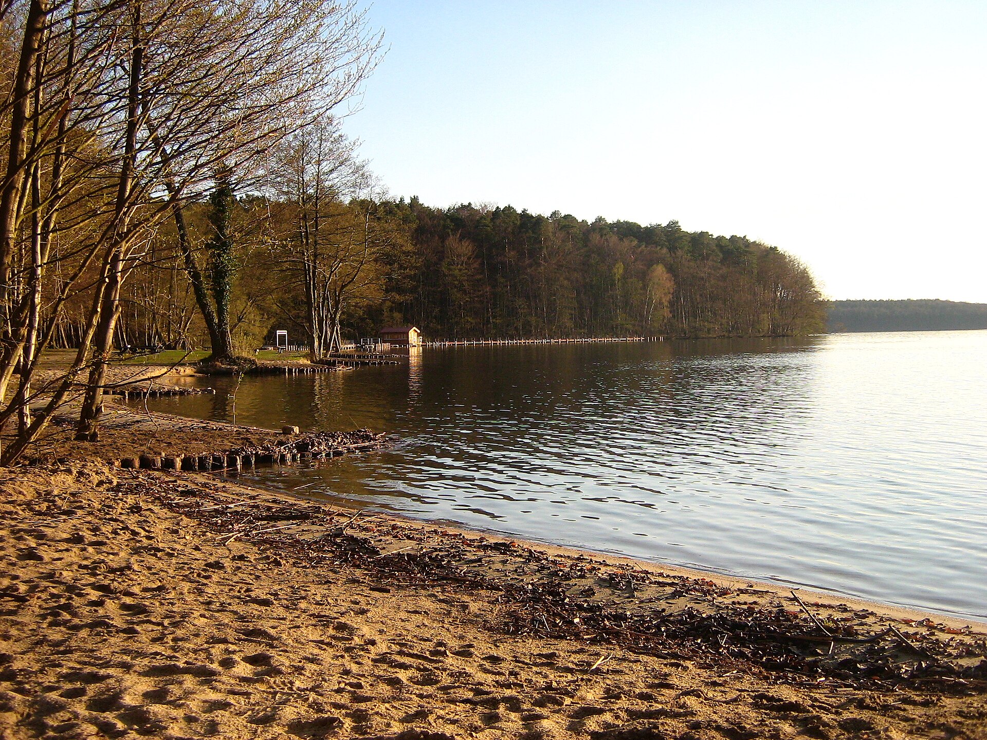Stechlinsee bei Neuglobsow, 2010. Landschaftsbild, nicht der Imbiss.
